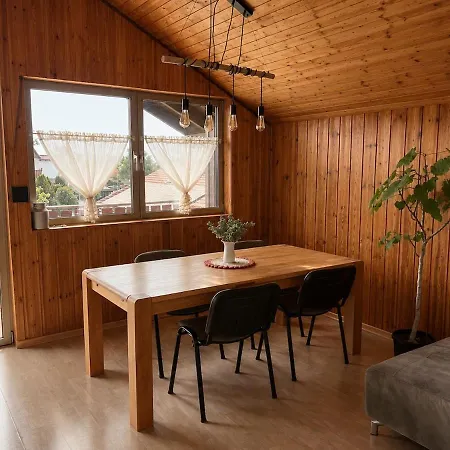 Grosszuegige In Mit Balkon Und Alpenblick Vogt