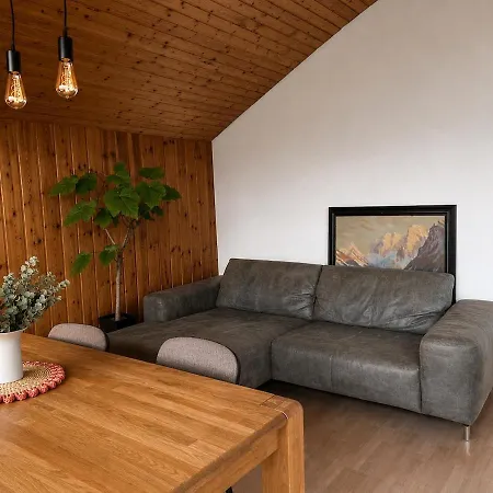 Grosszuegige In Mit Balkon Und Alpenblick Apartment *